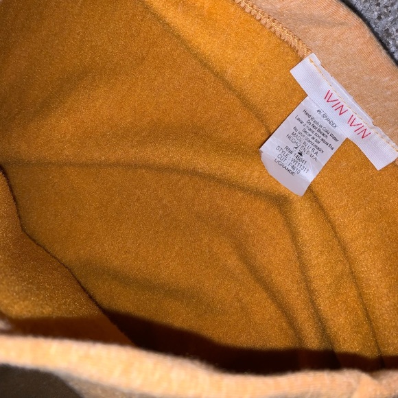 Win Win Dark Yellow Crop Top Sweatshirt size L & S - Picture 11 of 14